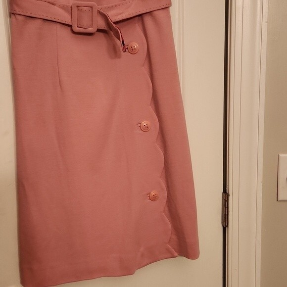 Lilly Pulitzer Pink Sheath Dress w/ Scallop Detail & Belt Size 4 - Picture 3 of 10